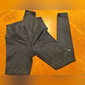 ALO Yoga Charcoal Leggings